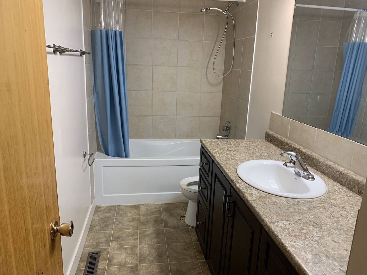 7505 105a St Nw - Photo 3 of 18