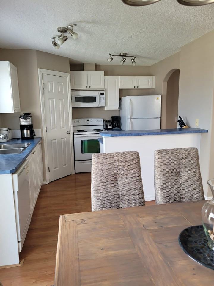 123 Citadel Estates Manor Nw - Photo 5 of 12