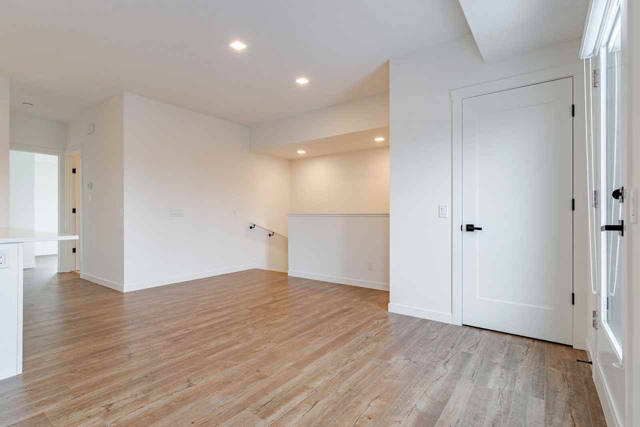 504 Greenbriar Common Nw - Photo 3 of 21
