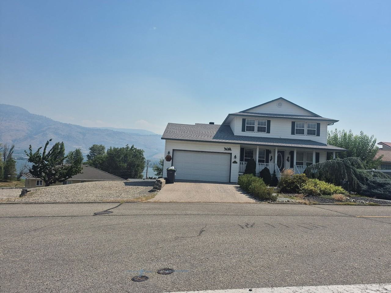 4011 Lobelia Dr - Photo 2 of 50