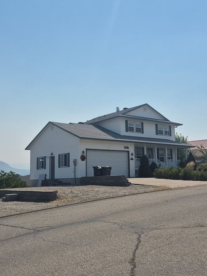 4011 Lobelia Dr - Photo 3 of 50