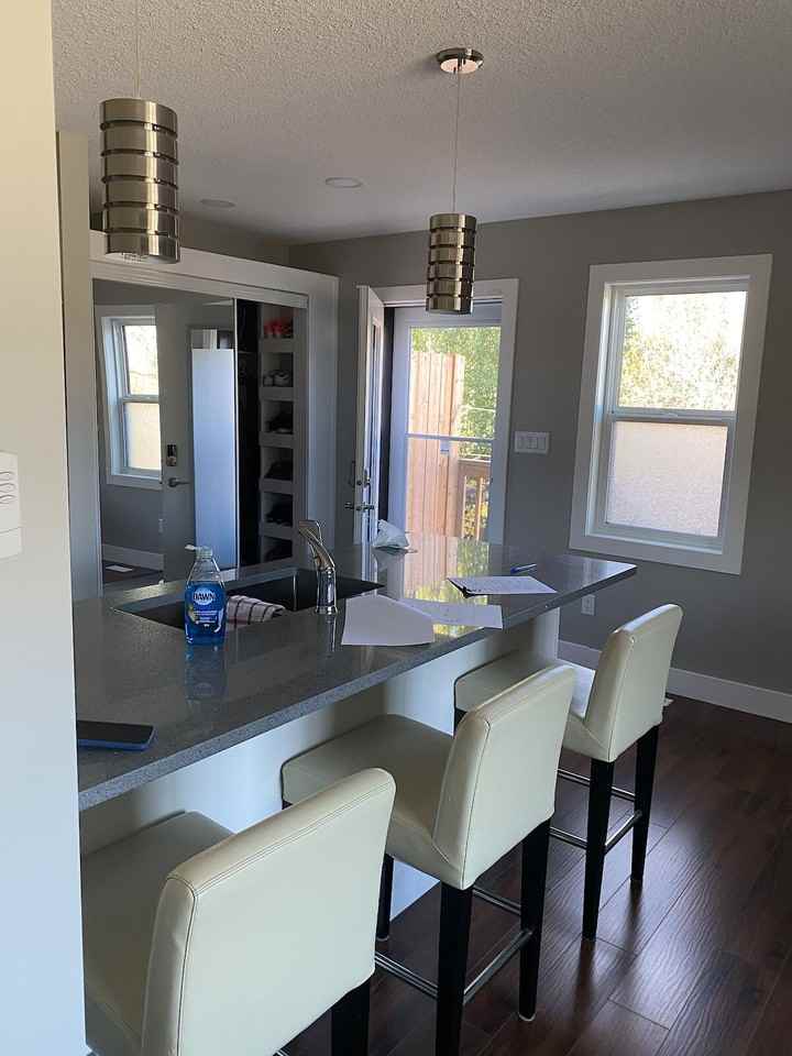 7219 G - 7219 112 Street Northwest - Photo 2 of 18
