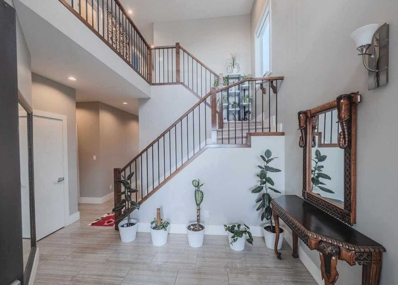 5148 2 Ave Sw - Photo 2 of 15