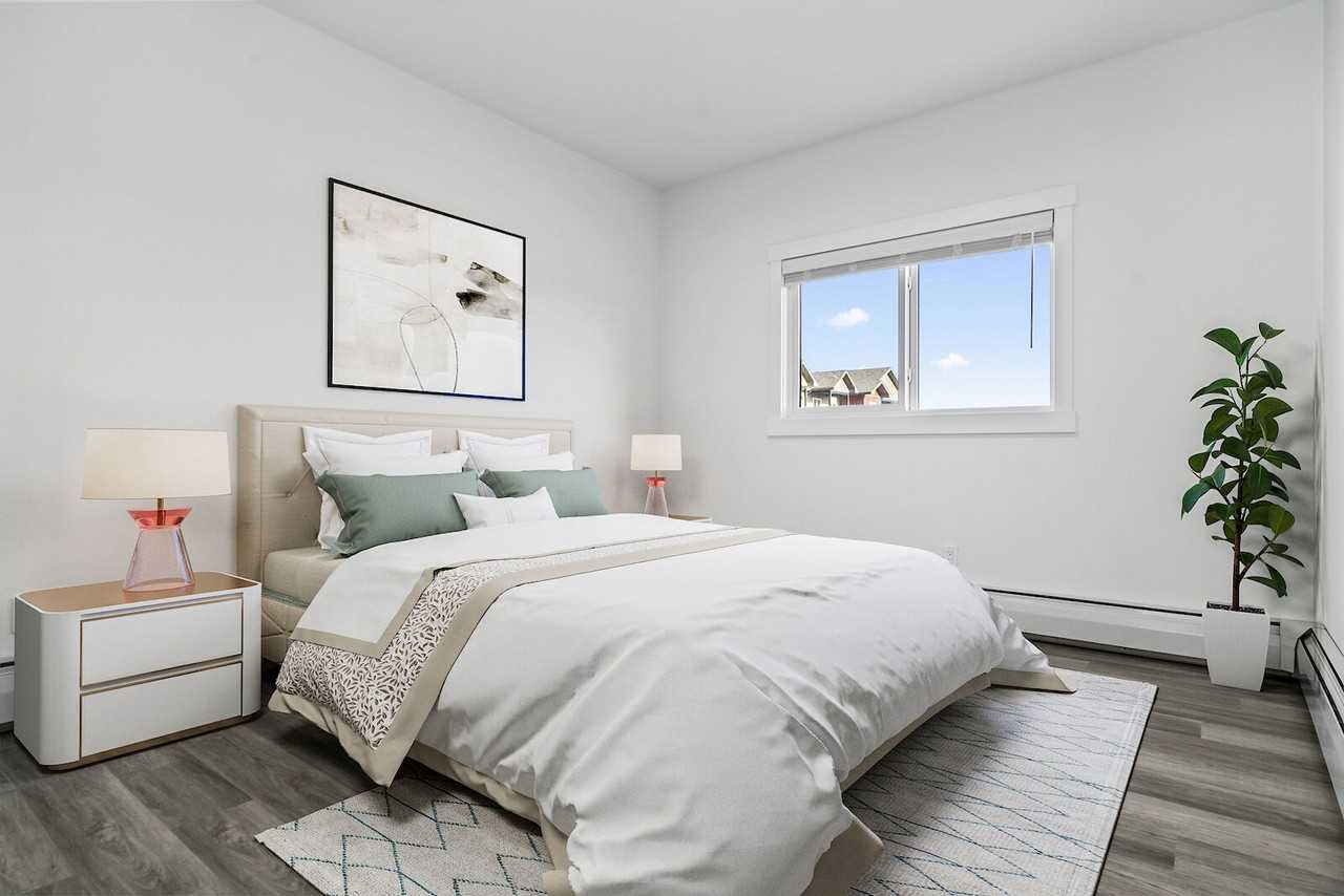2121 Casselman Link Sw - Photo 2 of 8