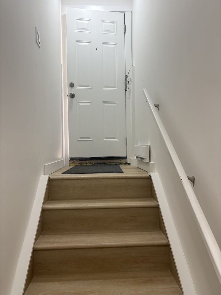 73 Howse Terr Ne - Photo 5 of 7