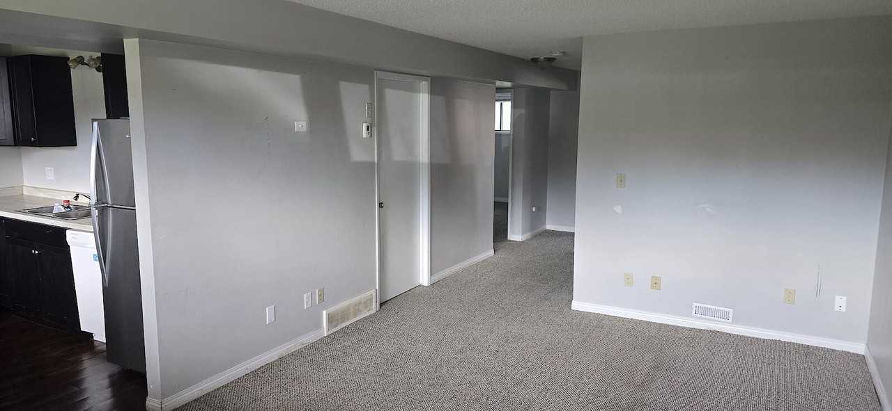 6 Falconridge Close Ne - Photo 3 of 9