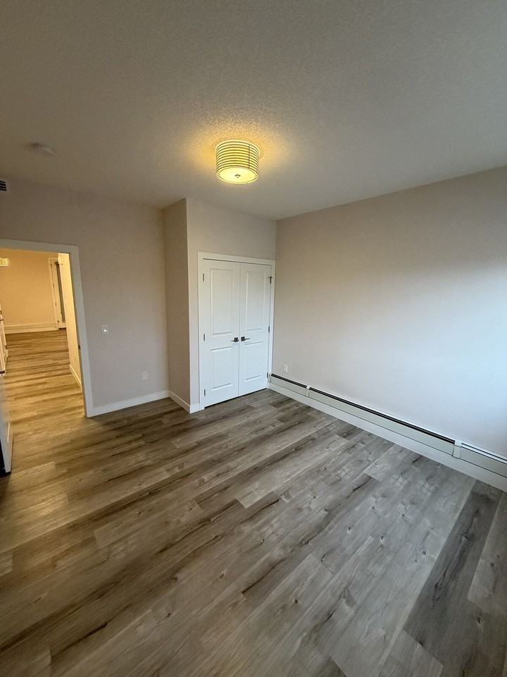 2225 - 2225 Kensington Rd Nw - Photo 5 of 12