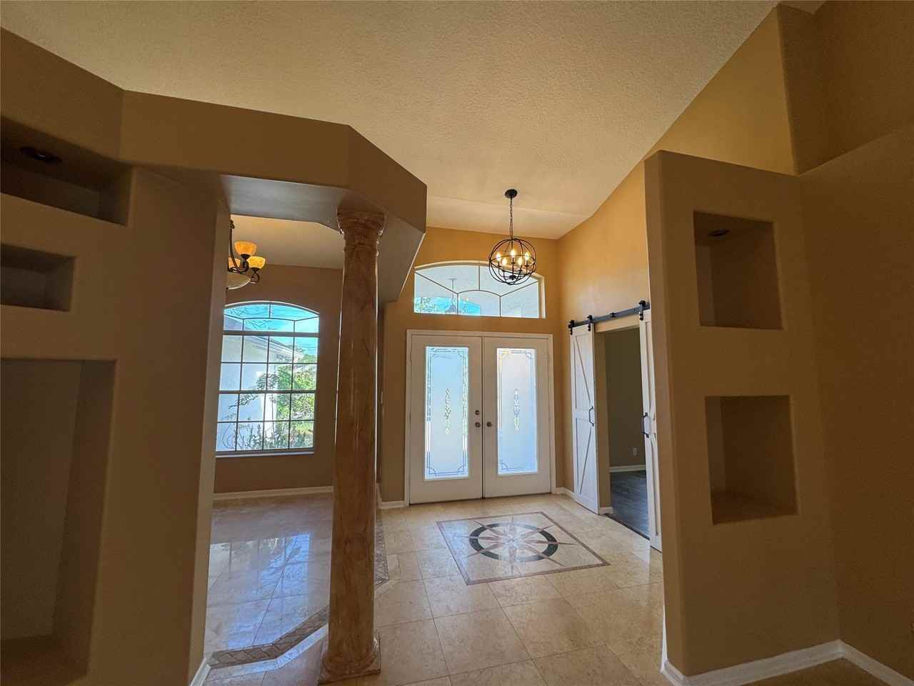 7579 Coconut Boulevard - Photo 4 of 17