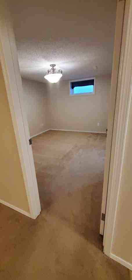 15316 110a Ave Nw - Photo 4 of 7