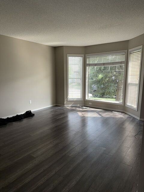 21366 87a Ave Nw - Photo 3 of 4