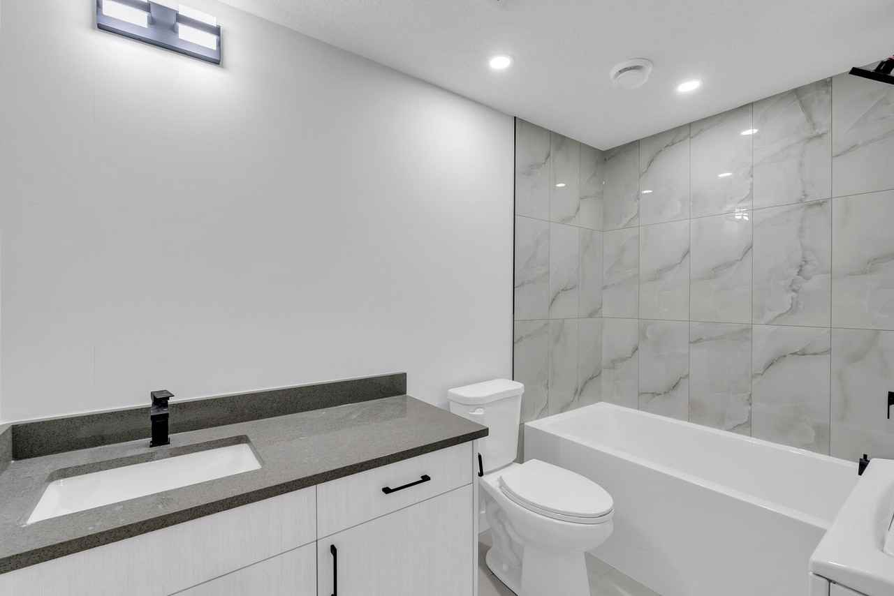 14620 24 St Nw - Photo 6 of 20