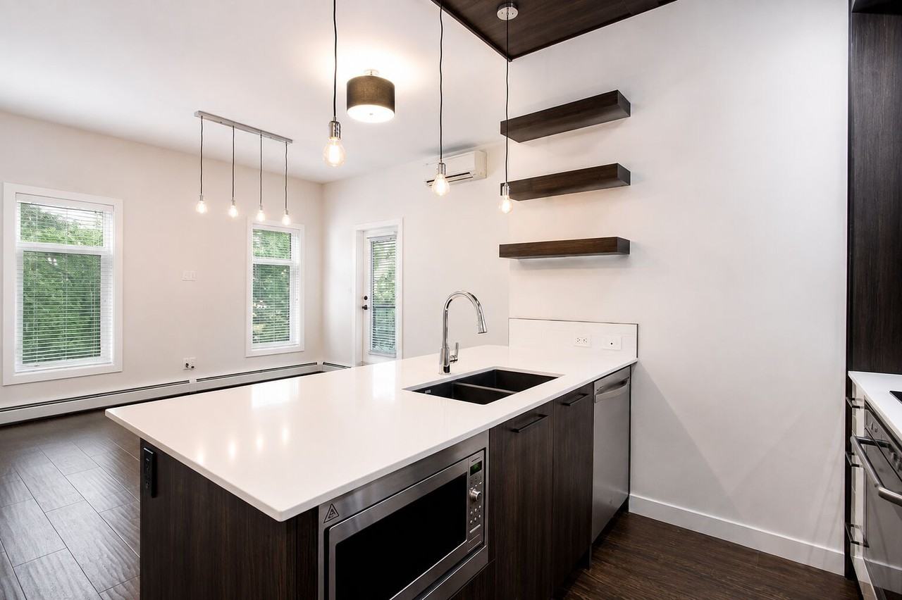 2702 17 Ave Sw - Photo 3 of 20