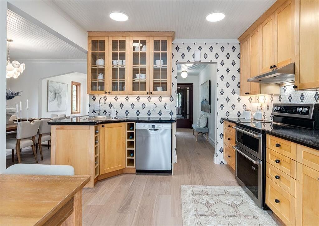 1618 6 St Nw - Photo 5 of 12