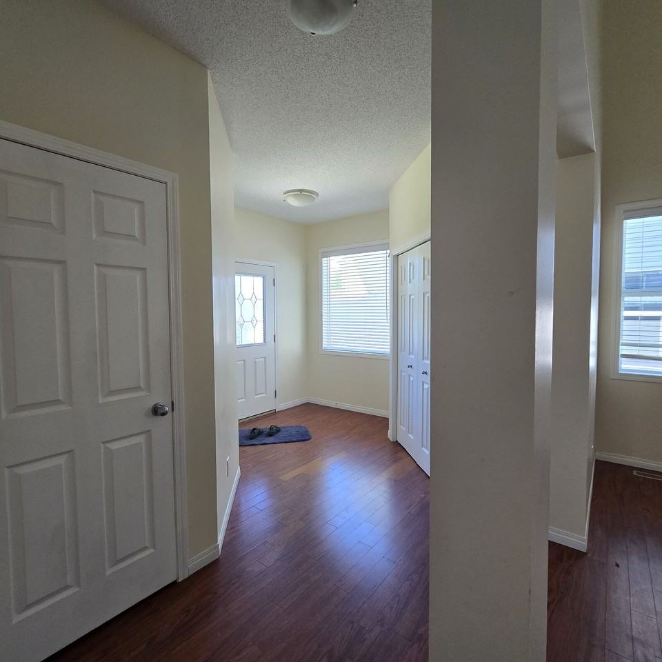 436 Cimarron Blvd - Photo 2 of 24