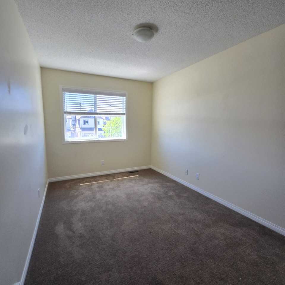 436 Cimarron Blvd - Photo 6 of 24