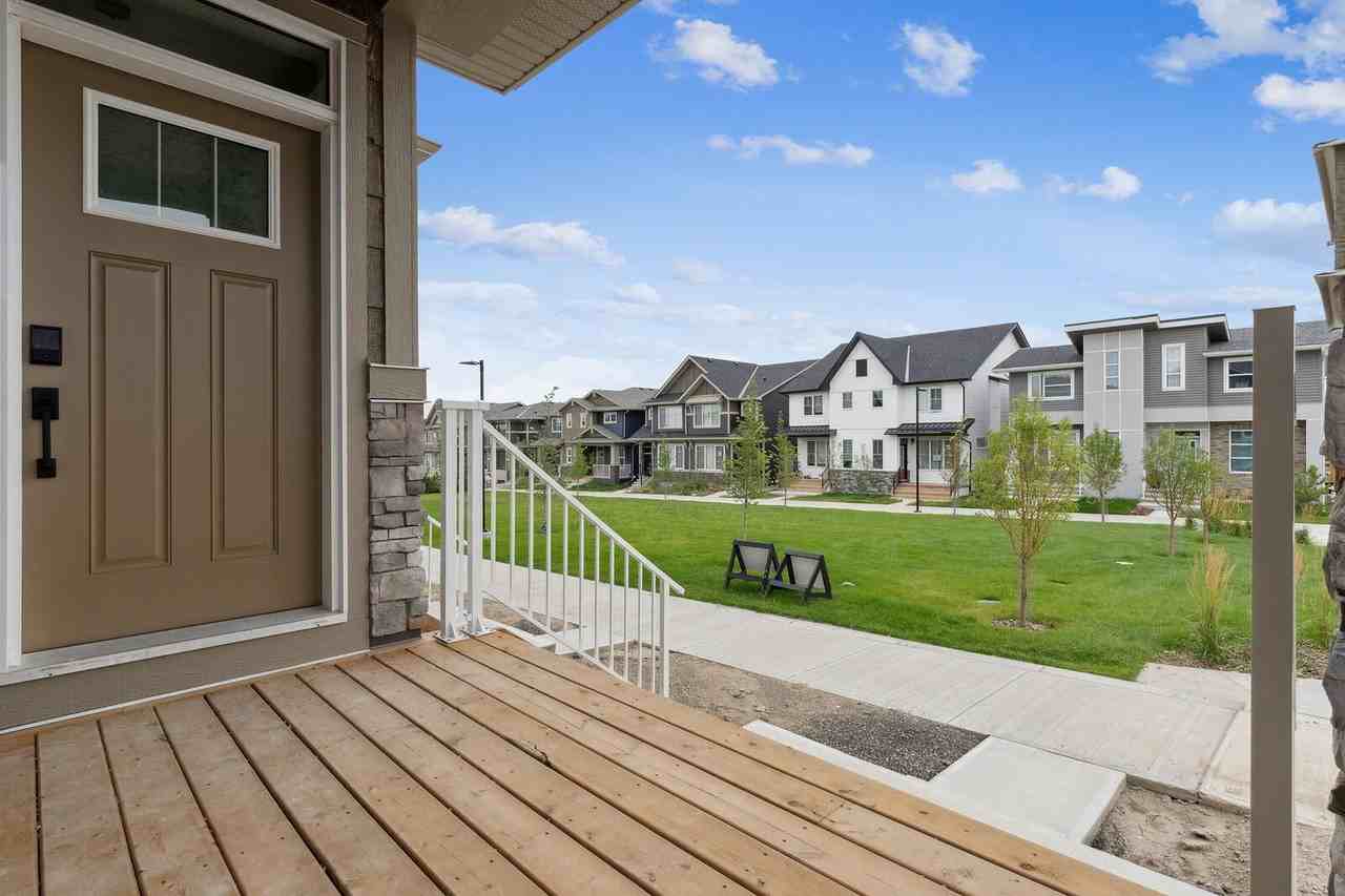 83 Herron St Ne - Photo 3 of 30