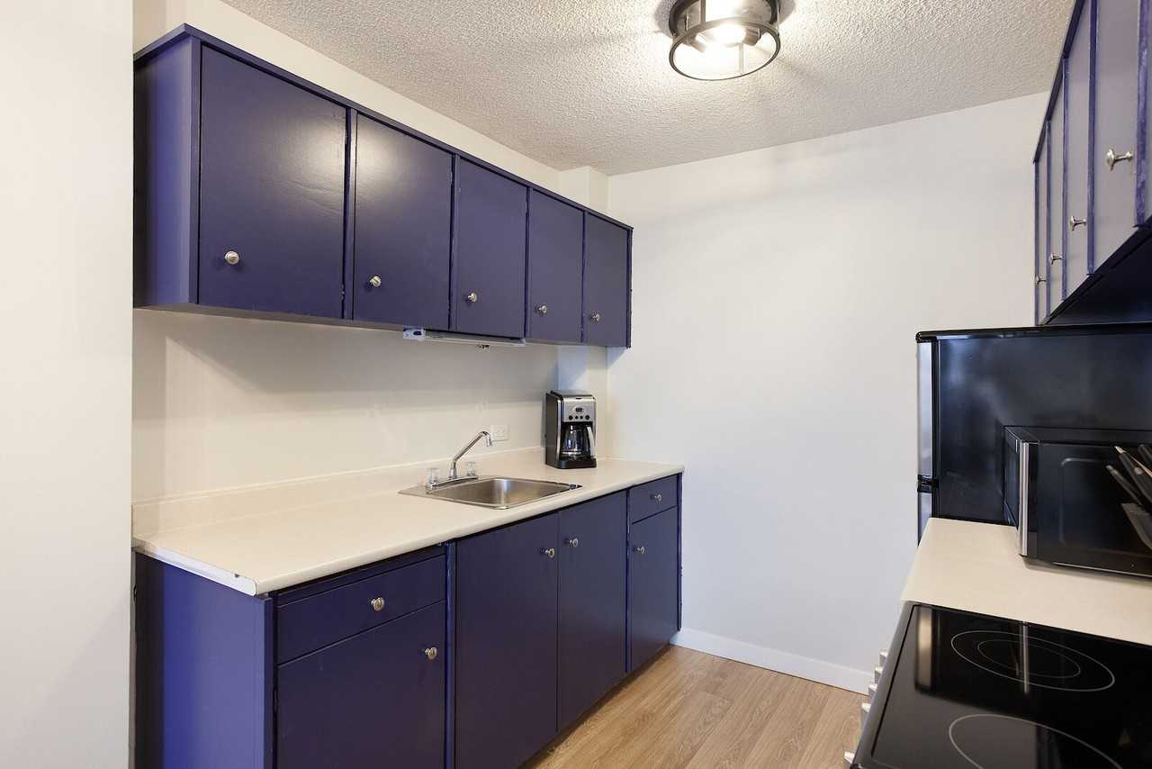 519 - 519 17 Ave Sw - Photo 4 of 32