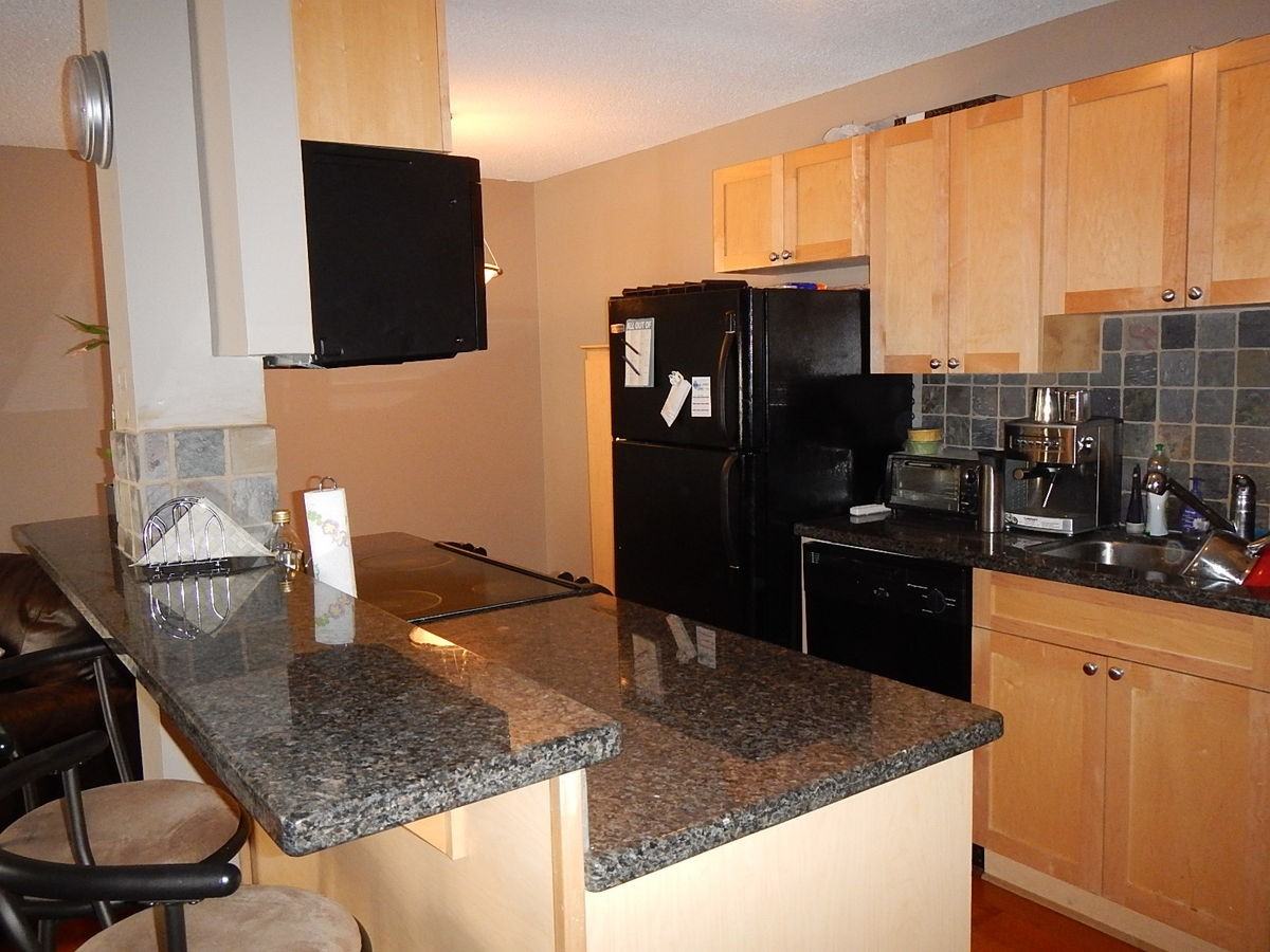 1312 13 Ave Sw - Photo 7 of 10