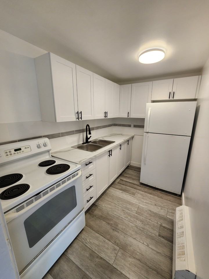 74 Balsam Street - Photo 3 of 5