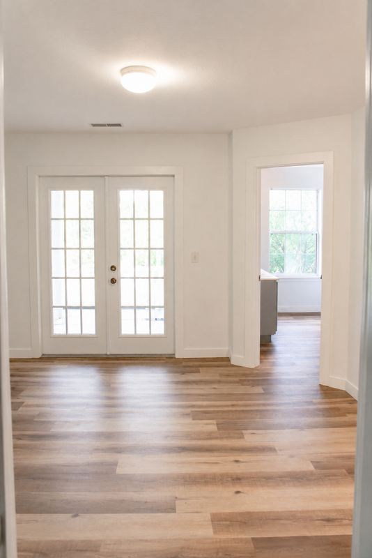 521 Eastwater Ln - Photo 6 of 9