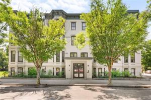 featured image of 31 Parade St ##201