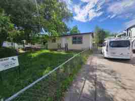 featured image of 4222 Phillip St