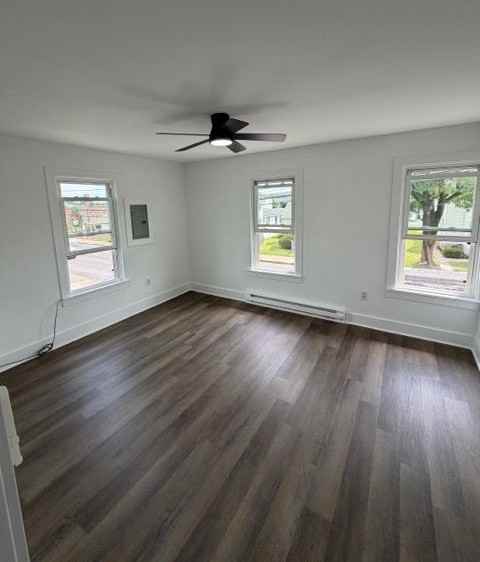519 W Broad St - Photo 4 of 8