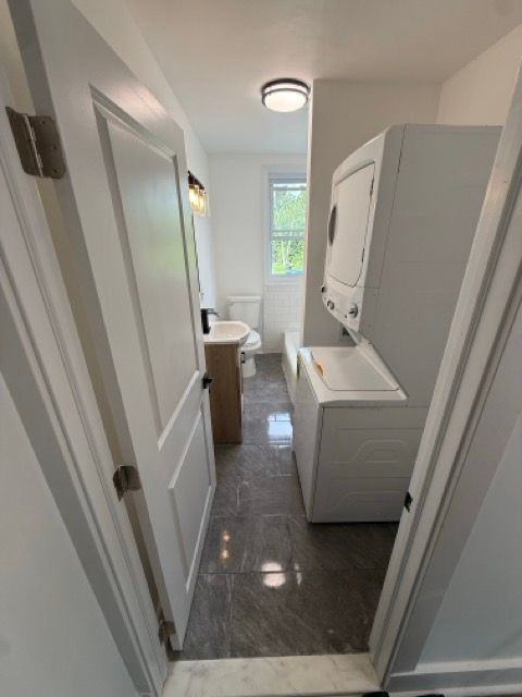 519 W Broad St - Photo 7 of 8