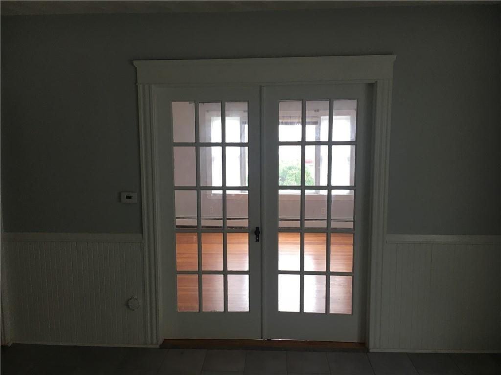 152 Webster St ##1 - Photo 3 of 11