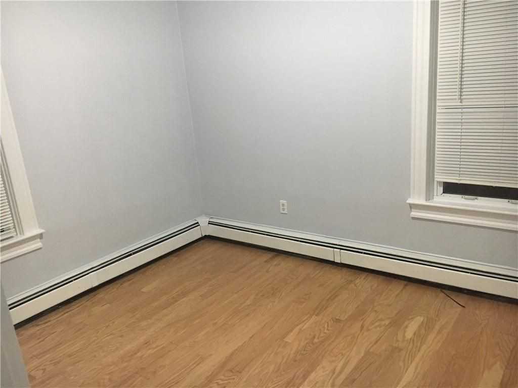 152 Webster St ##1 - Photo 7 of 11