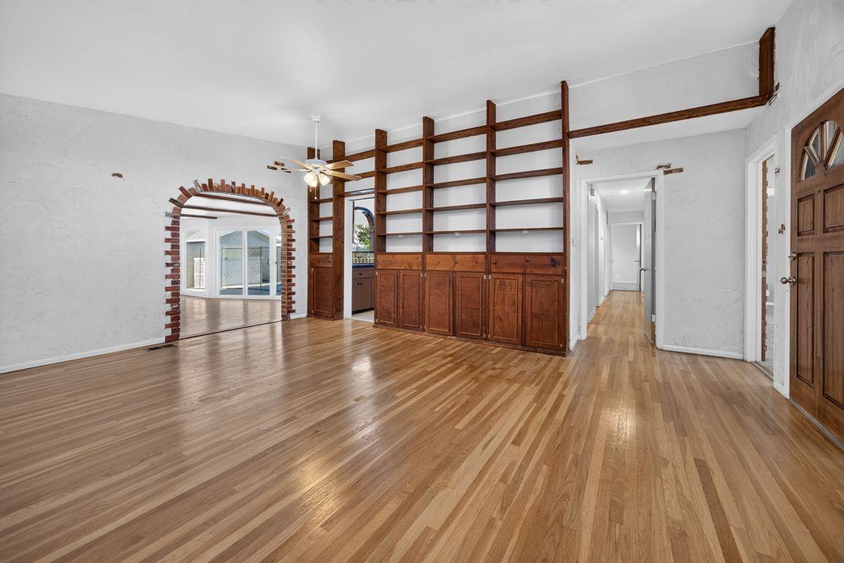 1201 W Baker Ave - Photo 6 of 47