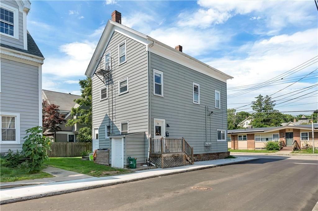 24 Pond Ave ##1 - Photo 4 of 25