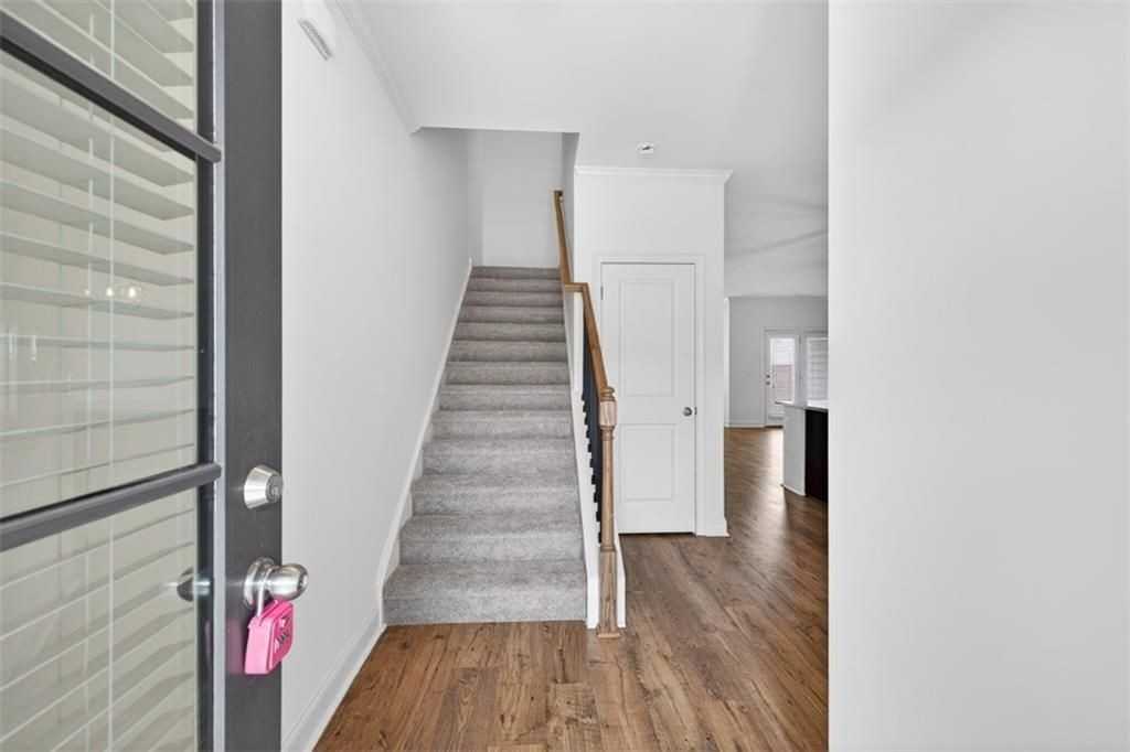 5524 Garens Way - Photo 3 of 50