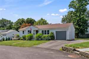 featured image of 19 Sherwood Rd