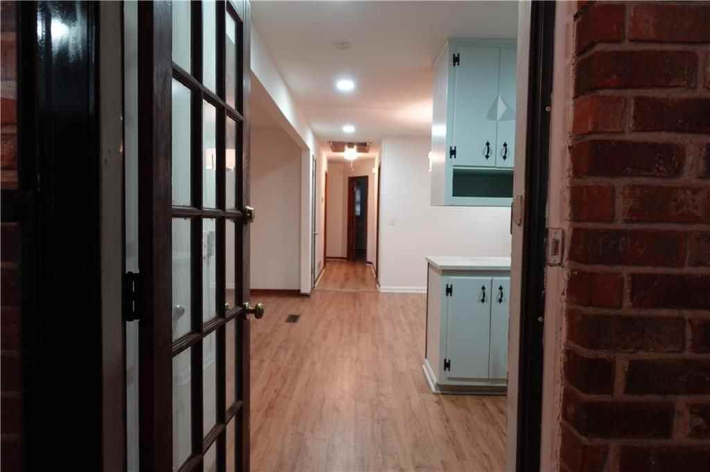 186 Zelma St Sw - Photo 3 of 22