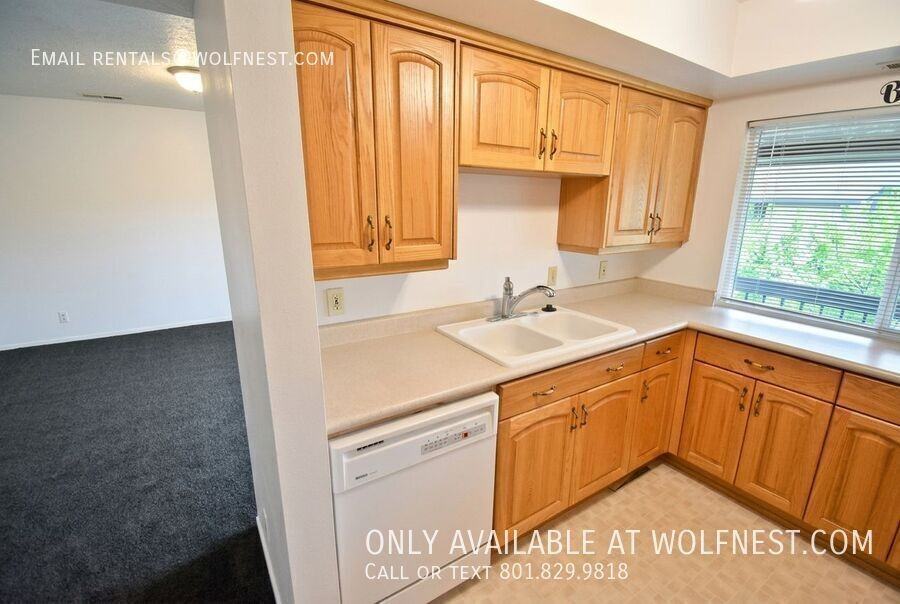 5772 S Waterbury Way #E - Photo 5 of 29