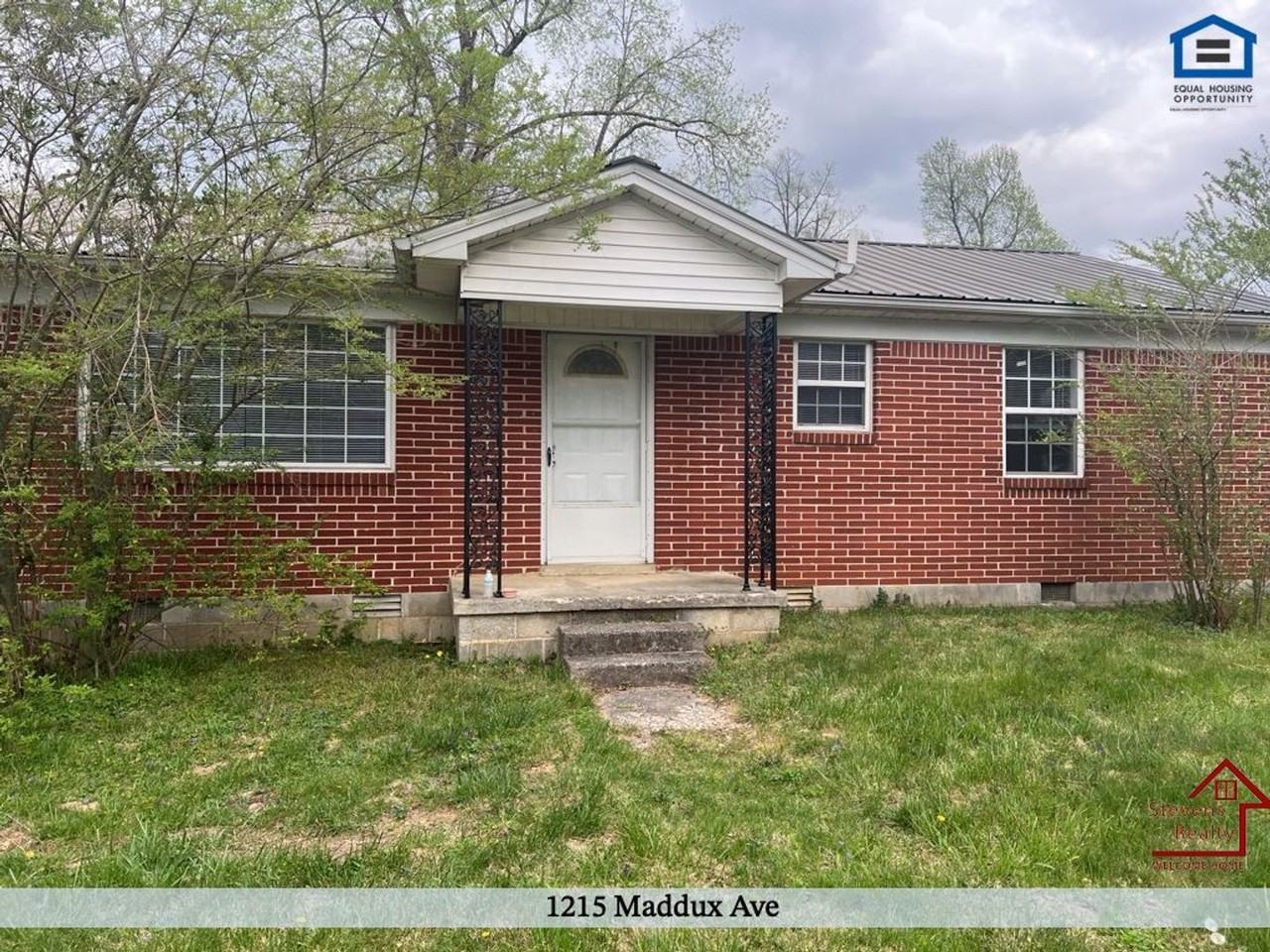 1215 Maddux Ave - Photo 2 of 32