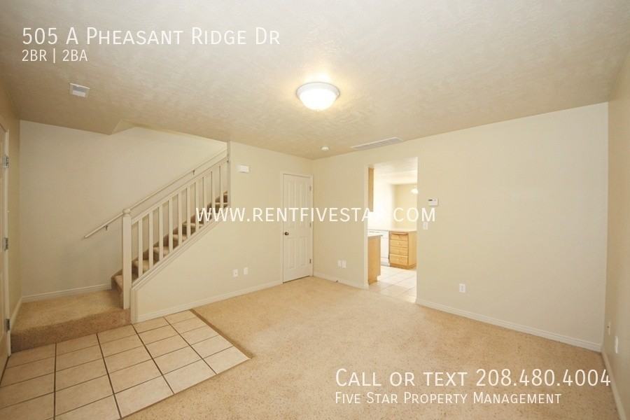 505 Pheasant Ridge Dr Apt A - Photo 4 of 18