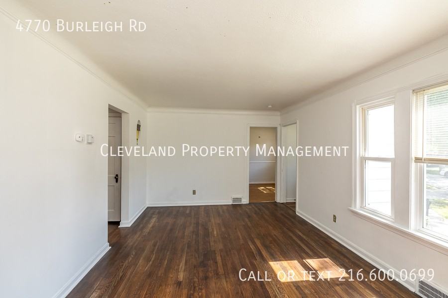 4770 Burleigh Rd - Photo 5 of 19