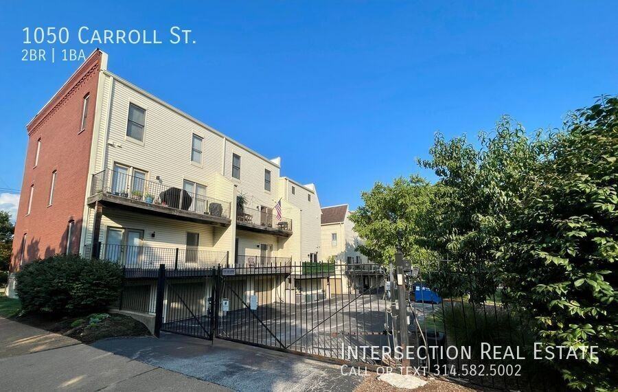 1050 Carroll St - Photo 4 of 22