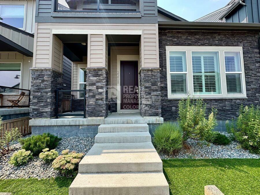 2208 W 166th Ave - Photo 2 of 23