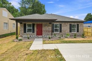 featured image of 918 W 23rd St