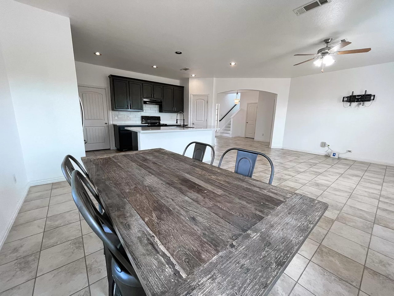 4121 Mantis St - Photo 7 of 32