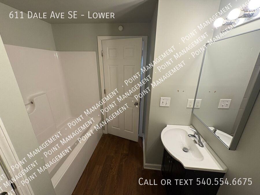 611 Dale Ave Se - Photo 4 of 8