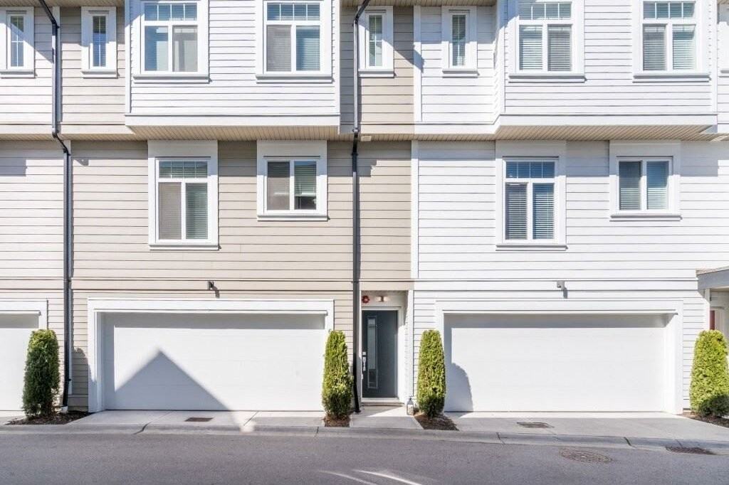 7665 209 St