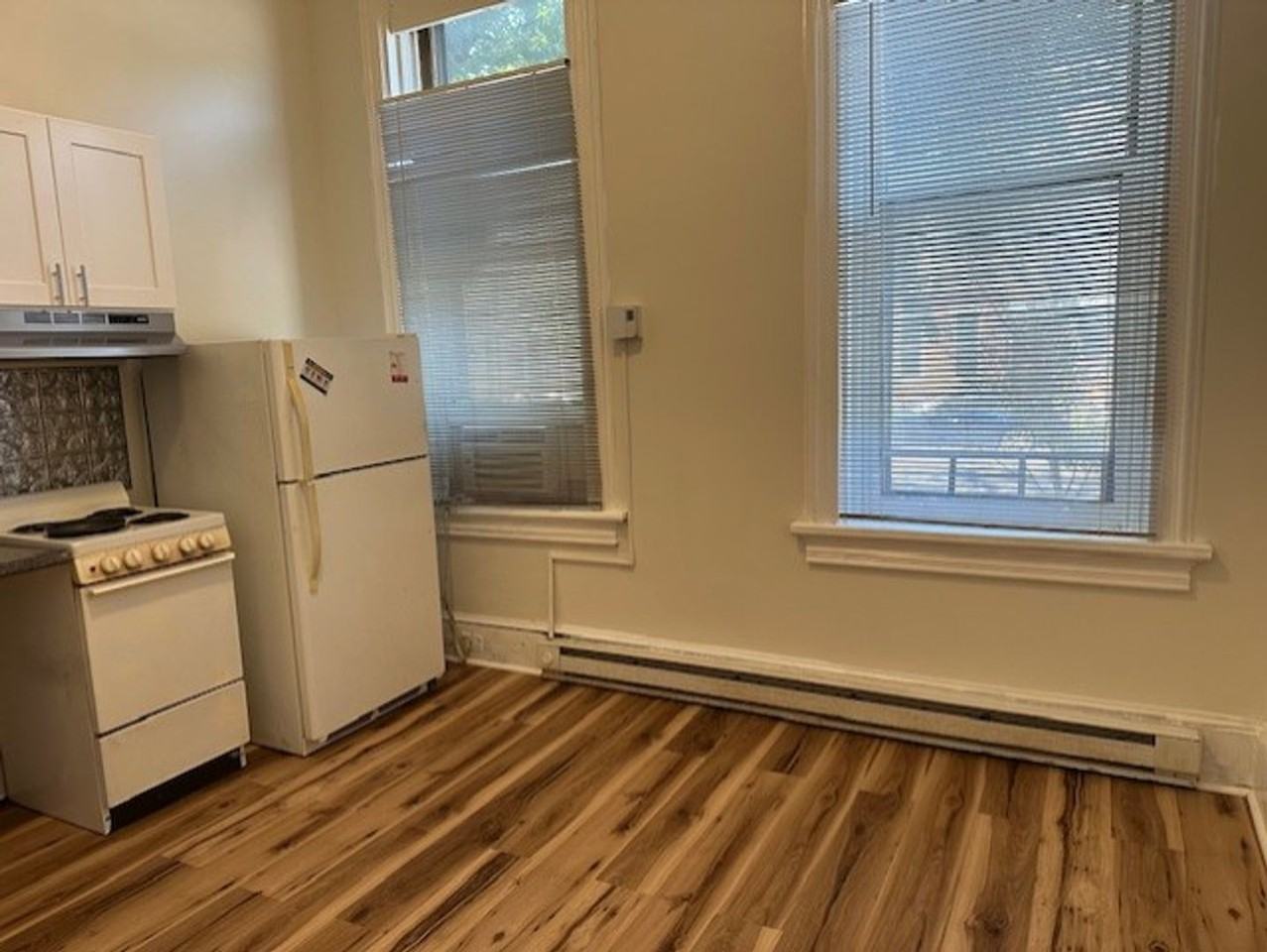 1209 N 2nd St #1 - Photo 3 of 4