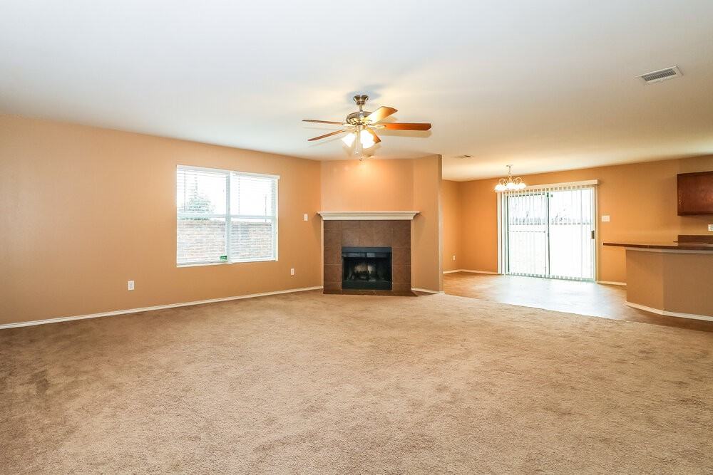 10001 Chrysalis Dr - Photo 3 of 15