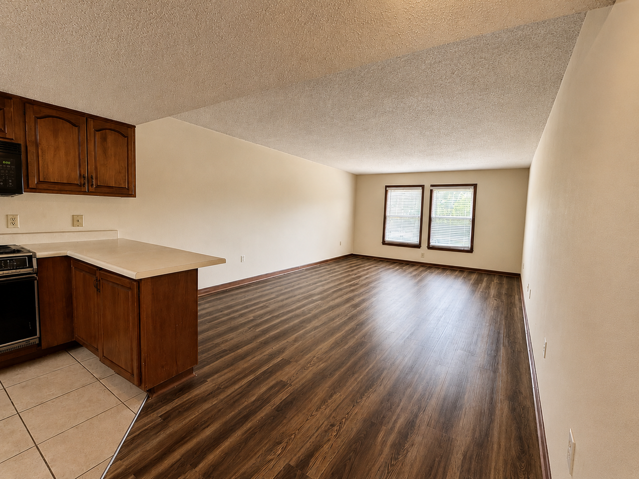 427 Harper Ave #18 - Photo 5 of 13