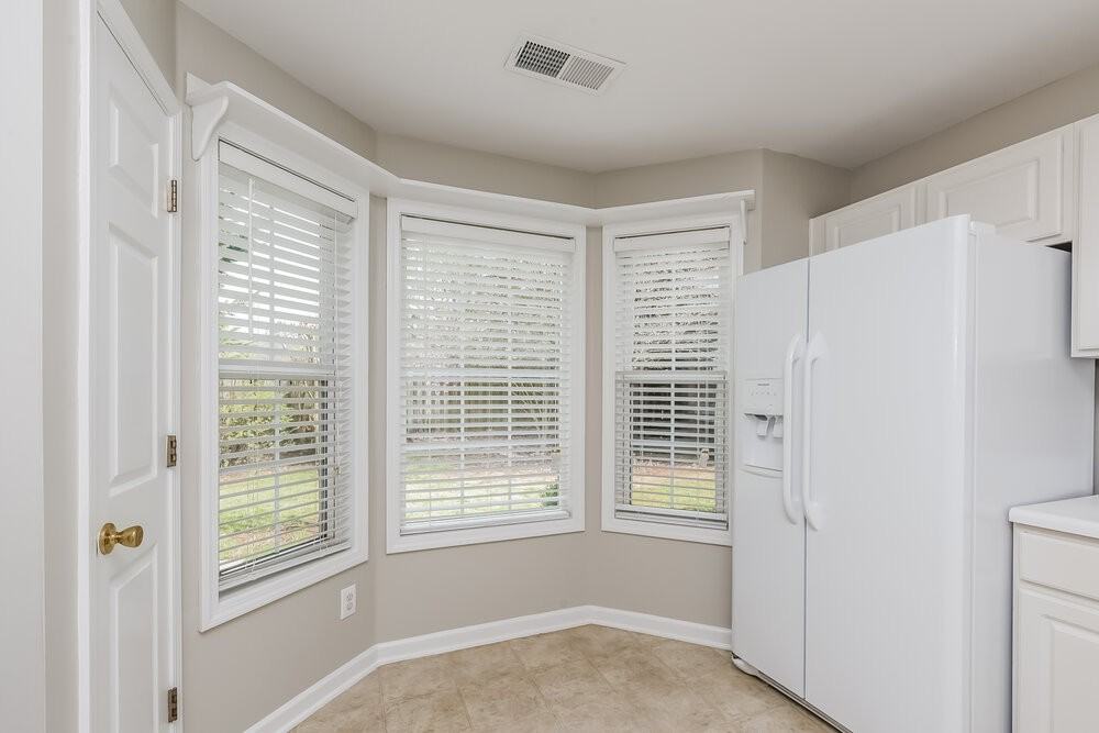 710 Weatherstone Trce - Photo 7 of 19
