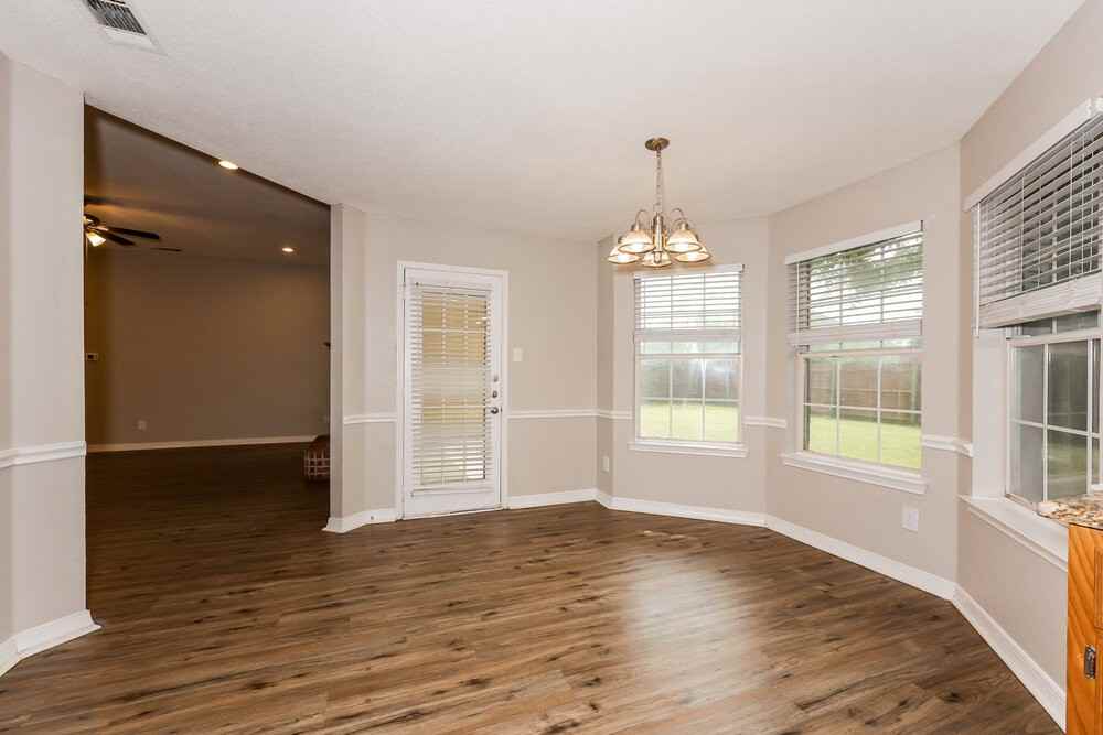 105 Princeton Cir - Photo 6 of 16